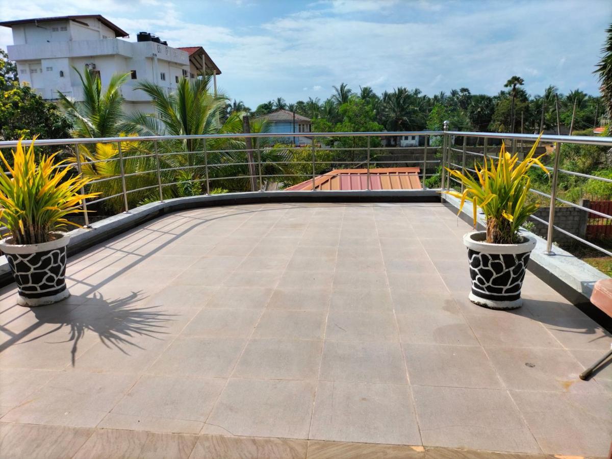 Hotel Sun Blue Uppuveli Luaran gambar