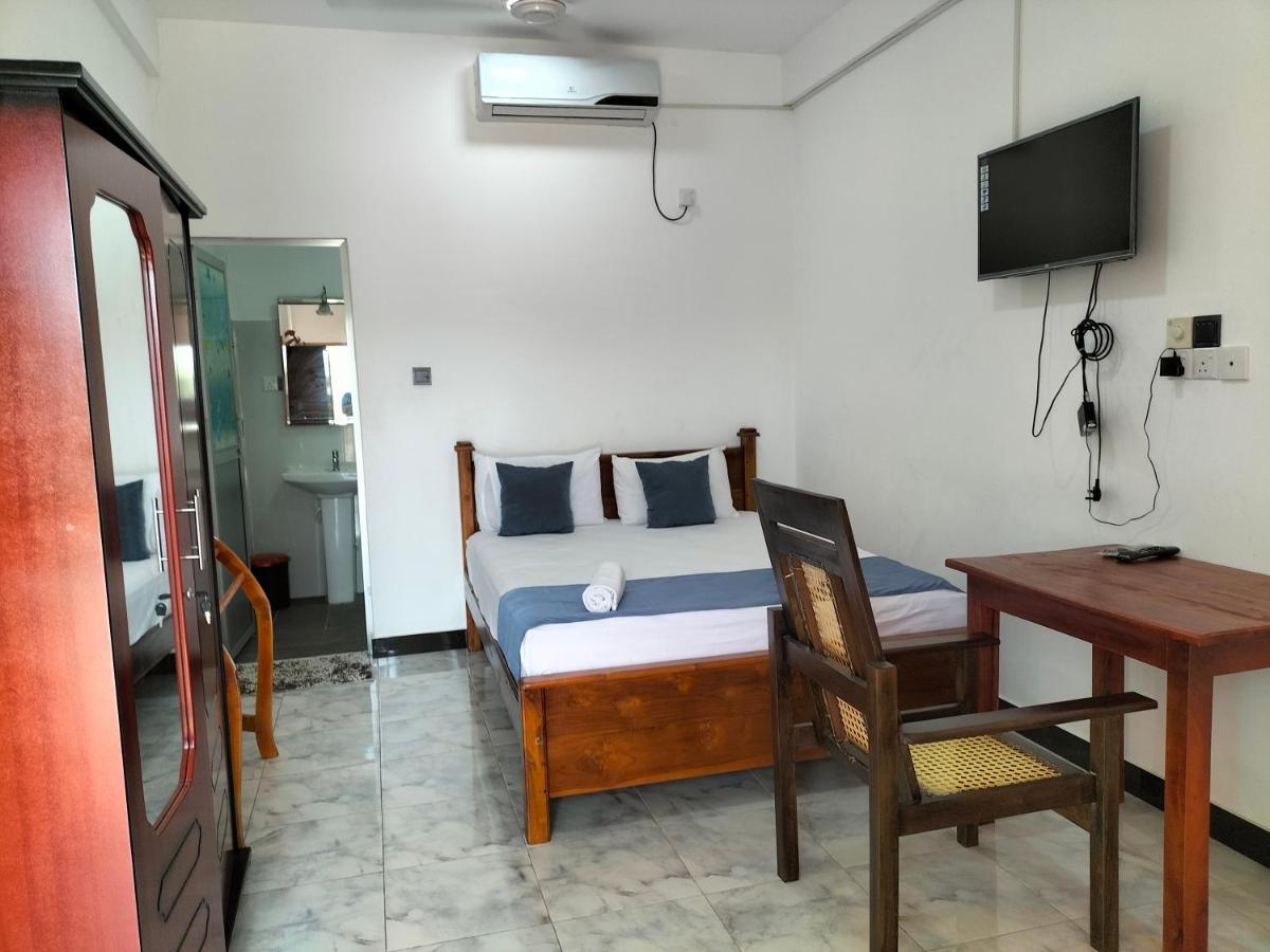 Hotel Sun Blue Uppuveli Luaran gambar