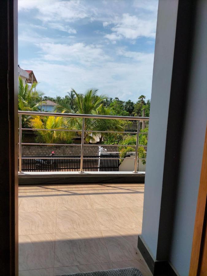 Hotel Sun Blue Uppuveli Luaran gambar