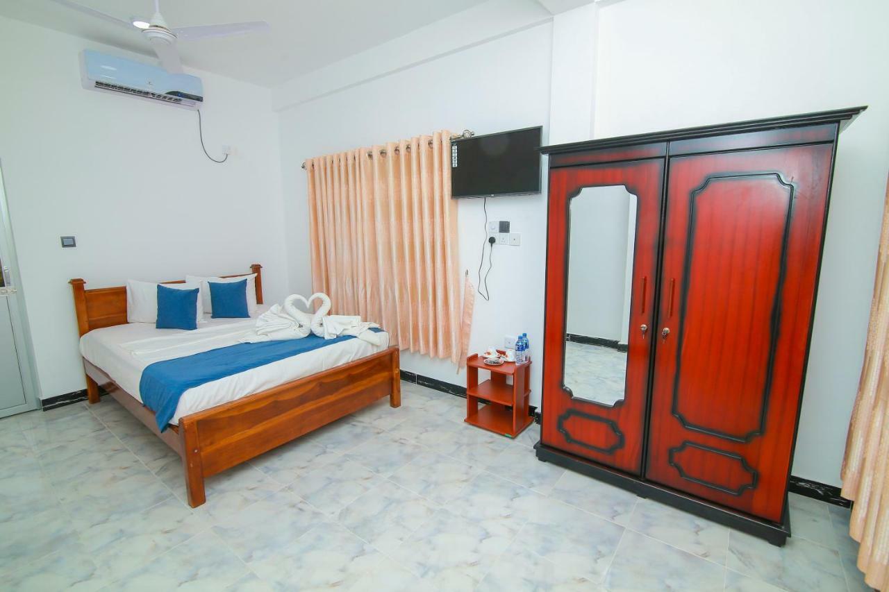 Hotel Sun Blue Uppuveli Luaran gambar